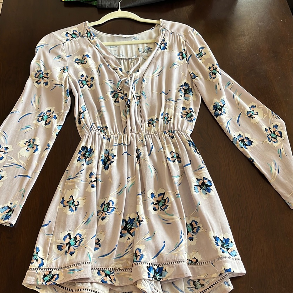 Size Small ASTR the label floral romper